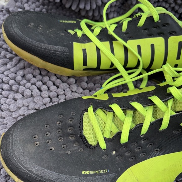 Puma evoSPEED 1.2 Sala Futsal Indoor Soccer Shoes 10 1/2 Black/Fluorescent EUC - Picture 2 of 7